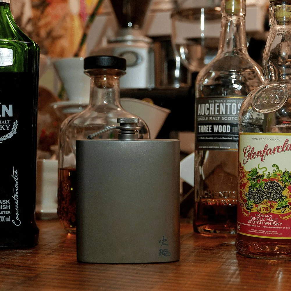 Bacchus Titanium Hip Flask - Image 9